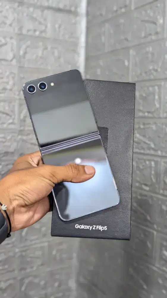 Samsung Z Flip 5 8/256GB Mulus Fullset