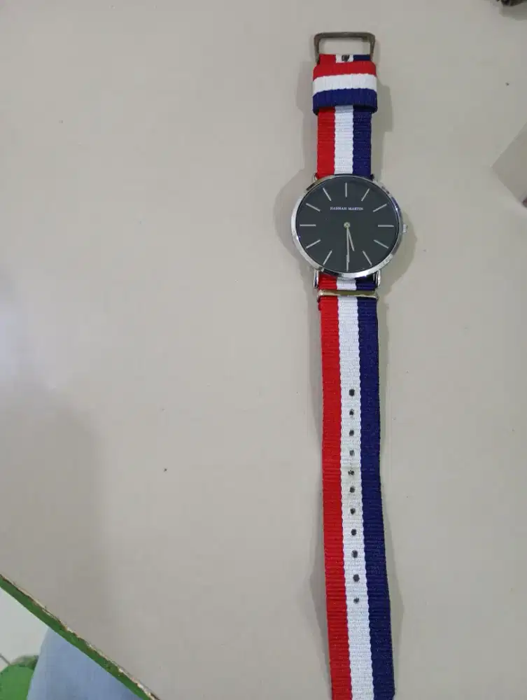 Sale jam tangan Hanna Martin analog