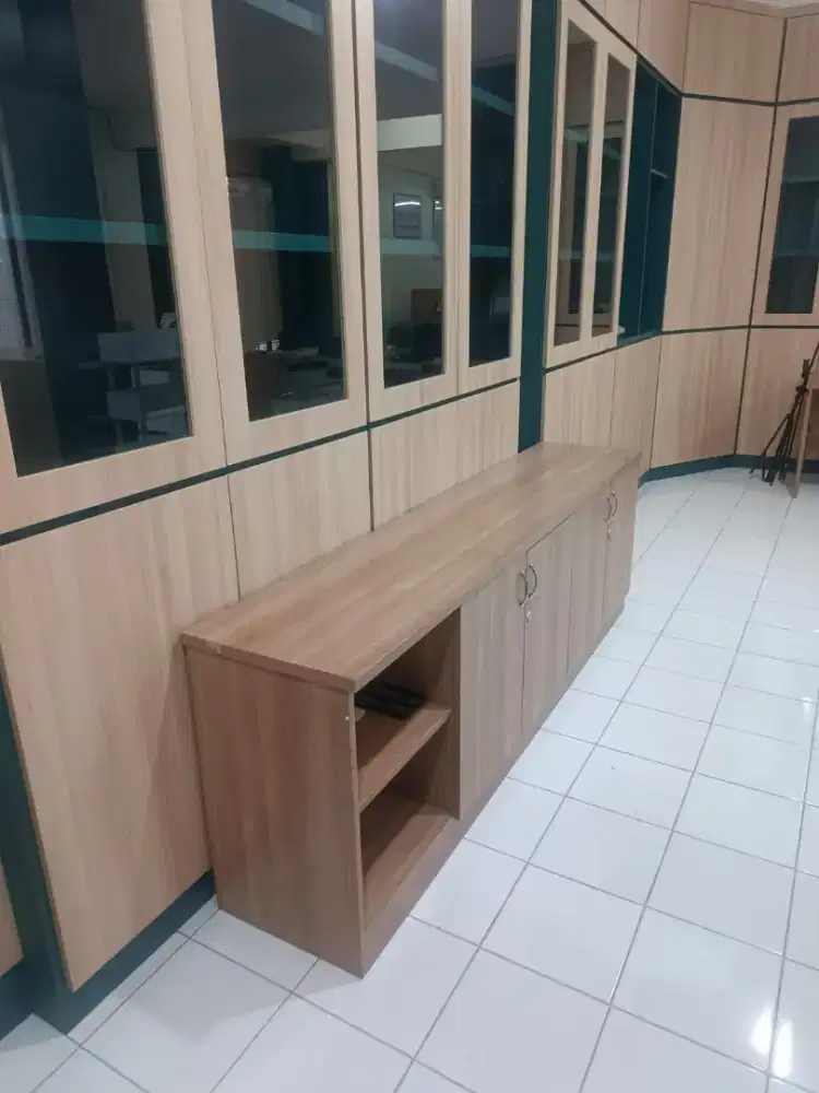 Buffet lemari serba guna