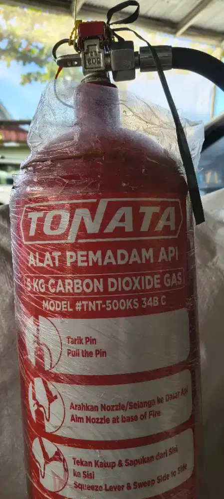 Alat Pemadam Api (APAR) 5 kg Carbon Dioxide Gas (CO2) Merk Tonata