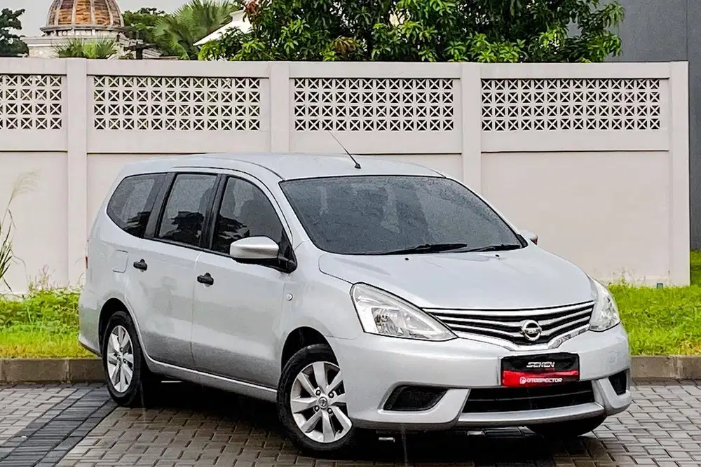 Nissan Grand Livina 1.5 SV AT Matic 2014 Silver Metalik