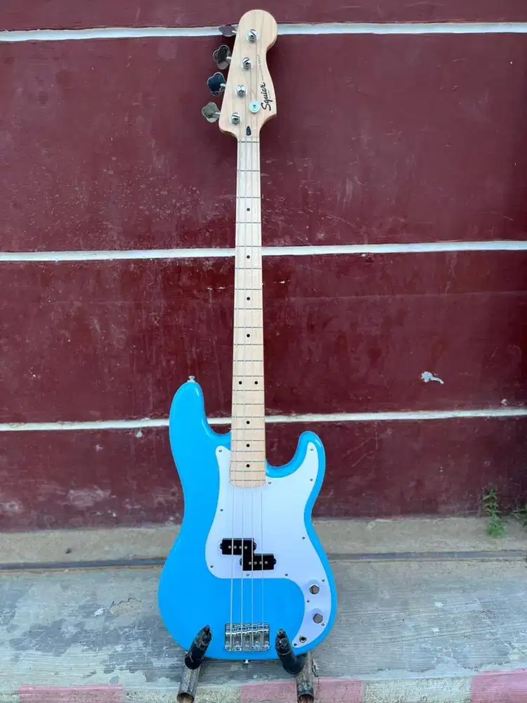 SQUIER SONIC PRECISION BASS