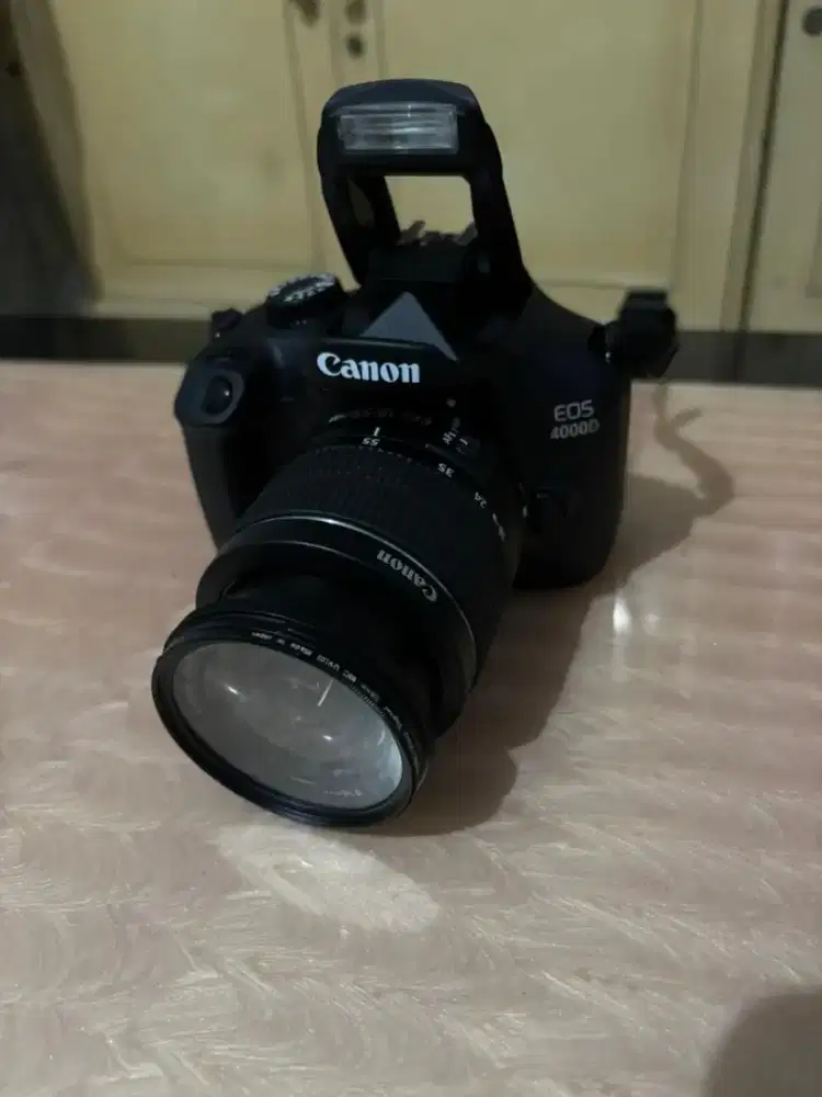 Canon EOS 4000D