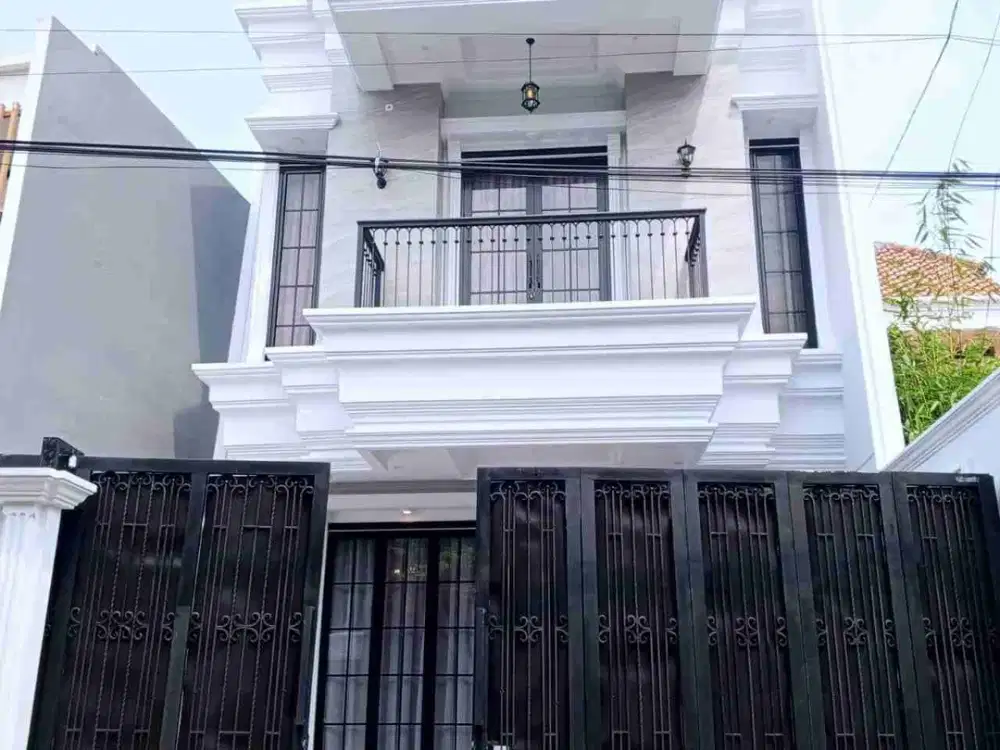Di JuaL Rumah Baru Di Pejaten Barat Jakarta selatan.