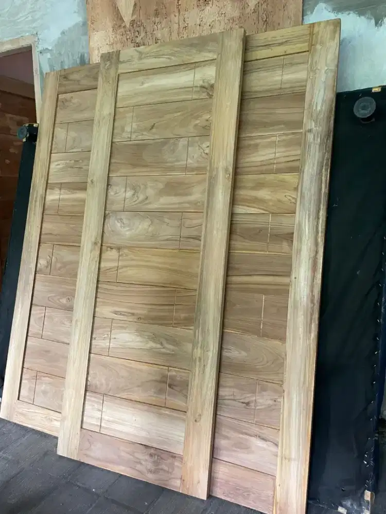 Pintu jati minimalia