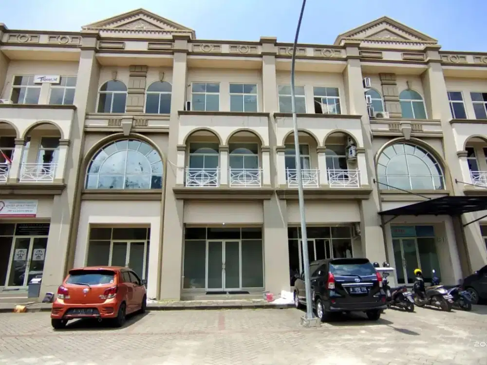 Disewakan Ruko Strategis Dekat Mall di Galaxy Bekasi