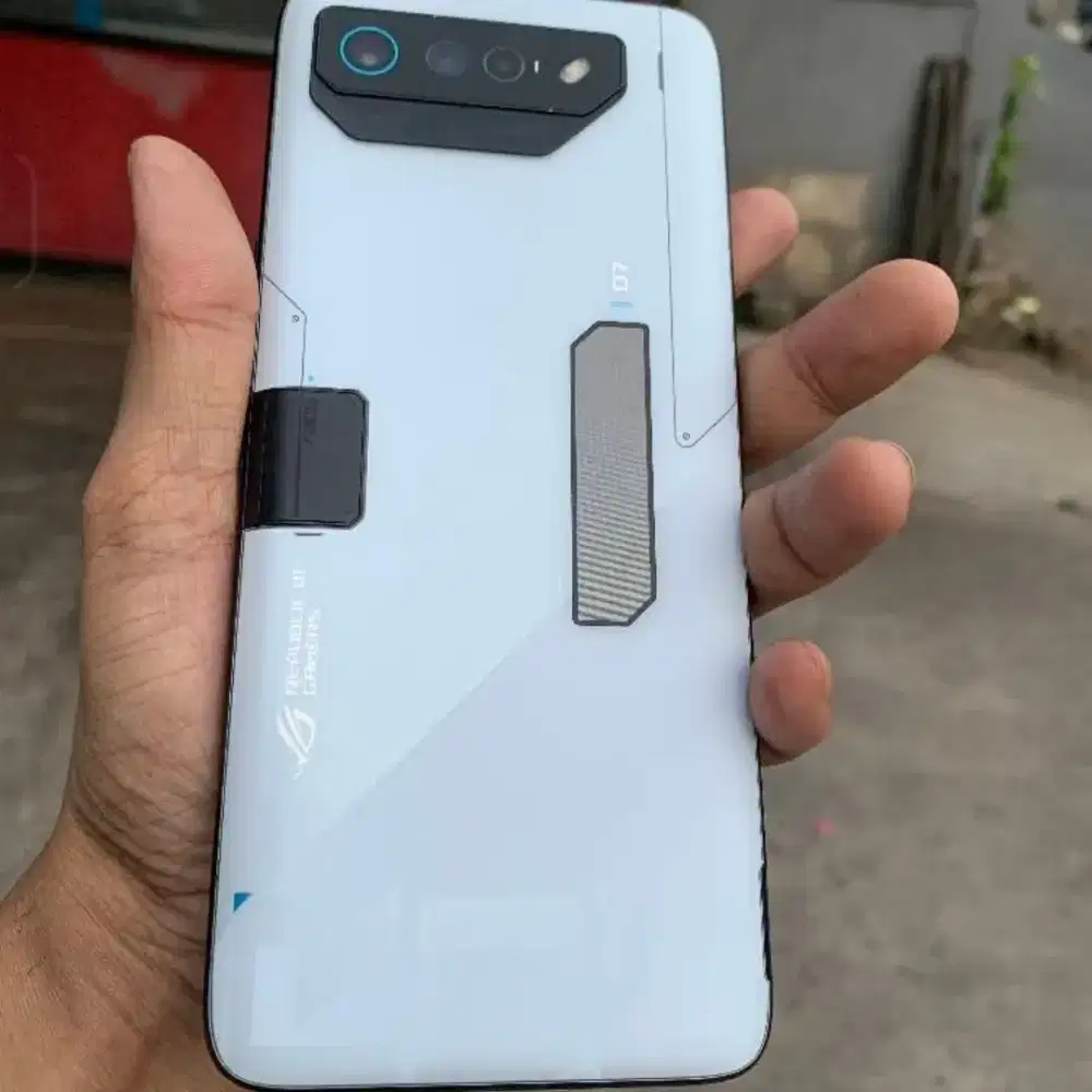 Asus ROG 7 Ultimate 16/512