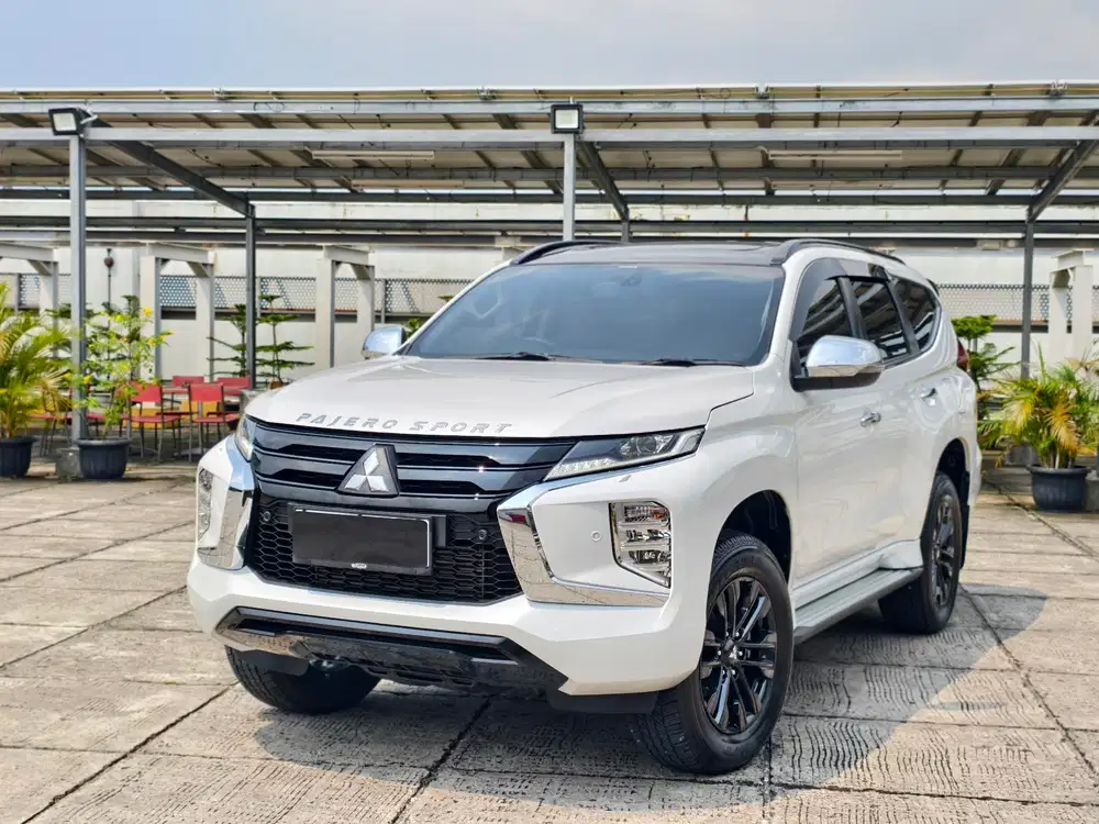 [8RB] MITSUBISHI PAJERO SPORT DAKAR ELITE ROCKFORD EDITION 2024 PUTIH