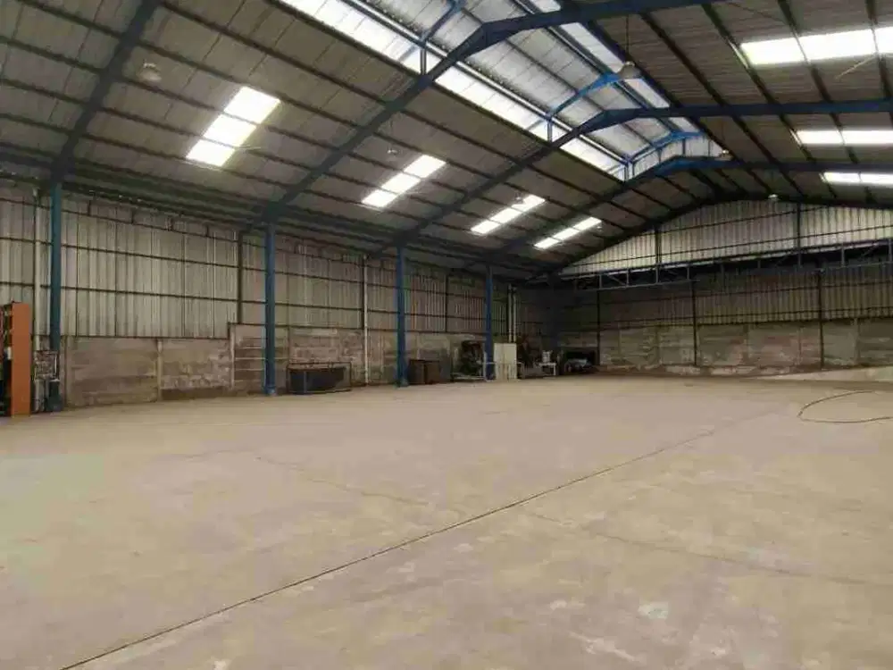 Gudang Luas 2000 Dijual di Narogong Bekasi