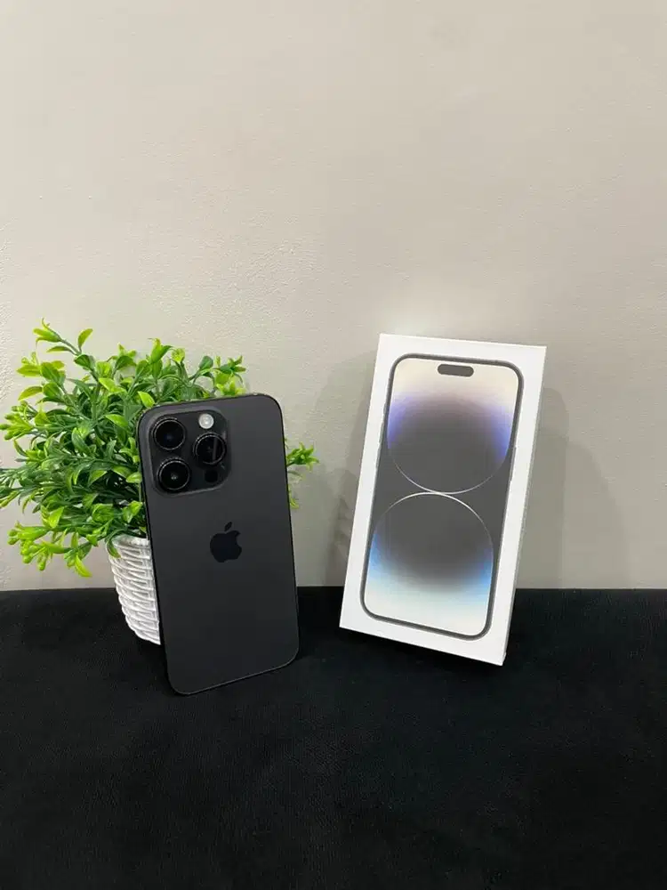 IPhone 14 Pro 256GB Black mulus Fullset BH 87% Bea Cukai Permanent