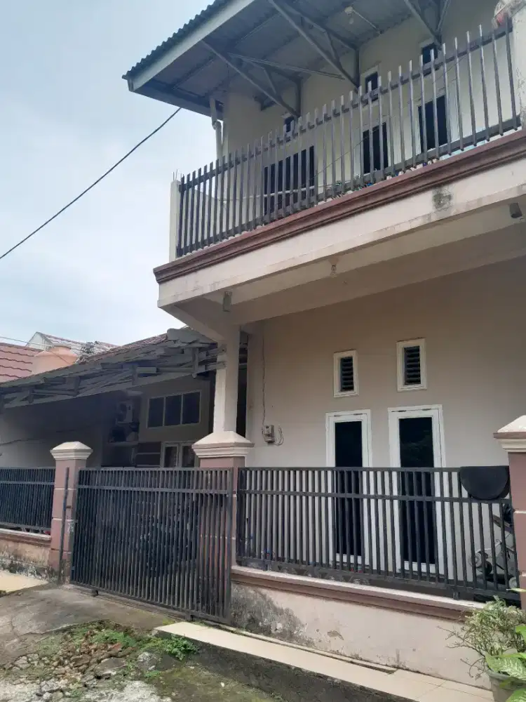 Dijual cepat rumah 2 lantai lokasi strategis di kota palembang