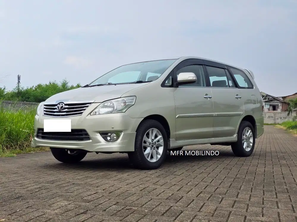 Toyota Innova V 2.0 AT Luxury 2012 Istimewa