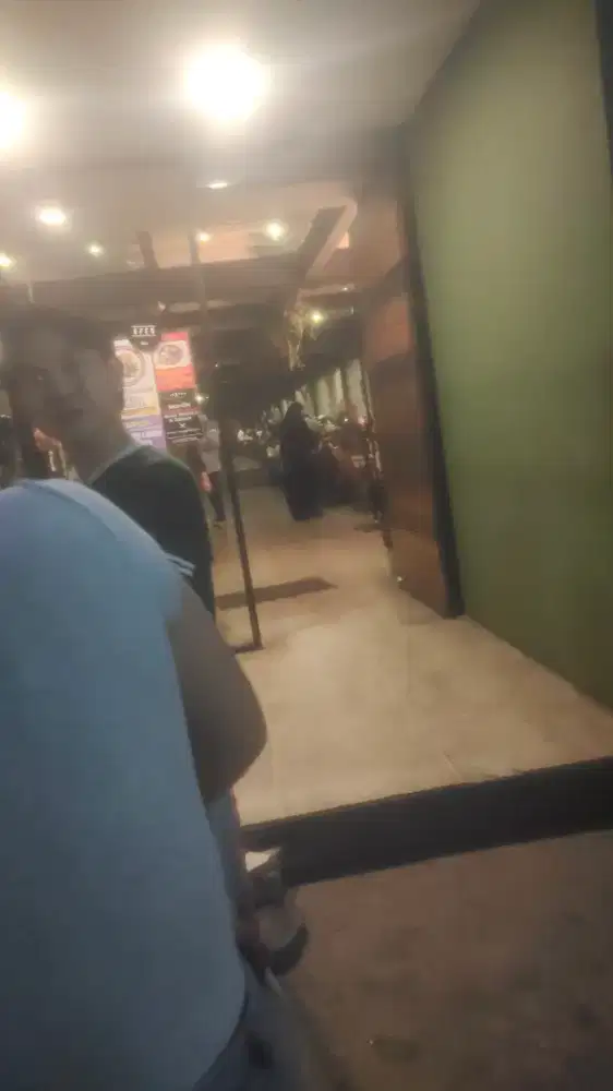 cari pekerjaan apa saja.