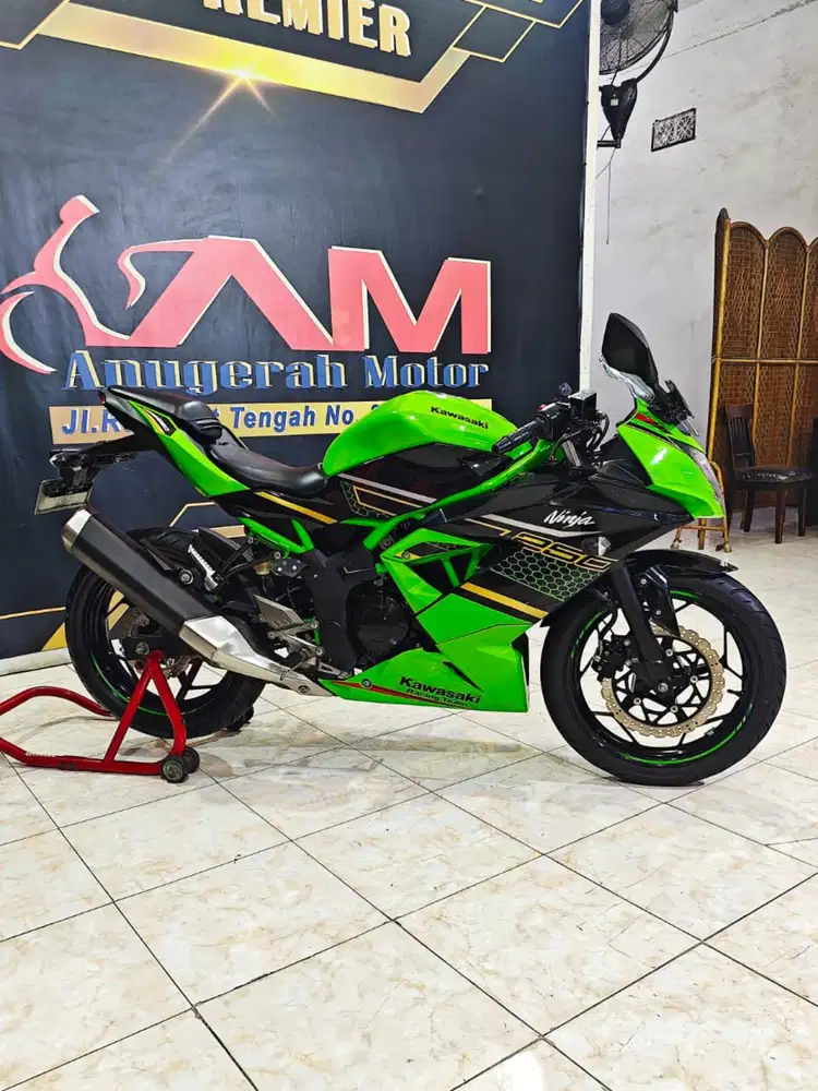 Dijamin puas Kawasaki Ninja 250 FI RR Mono SE KRT REG 2021 odo 7rb