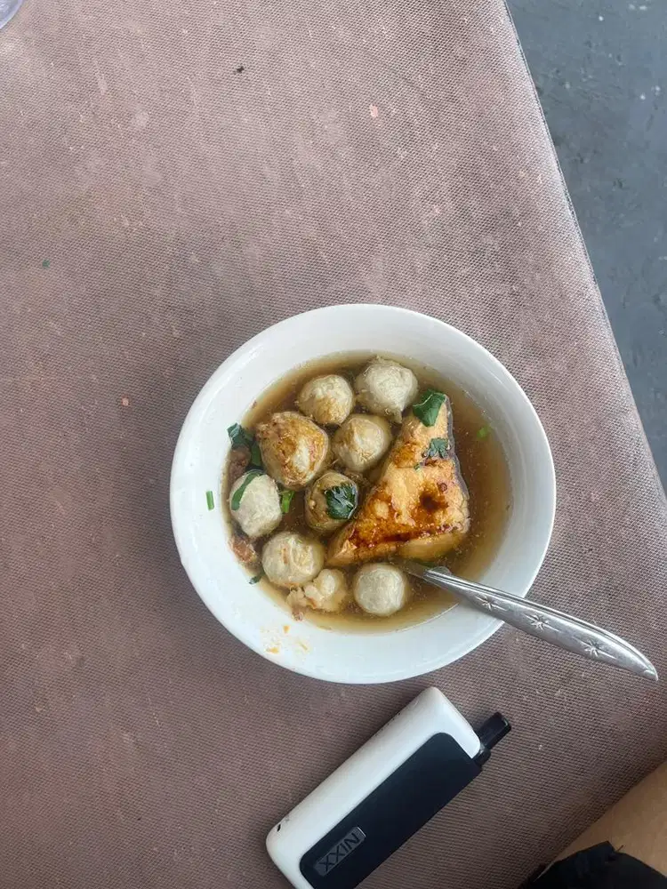 Pengasuh Bayi Laki - Laki