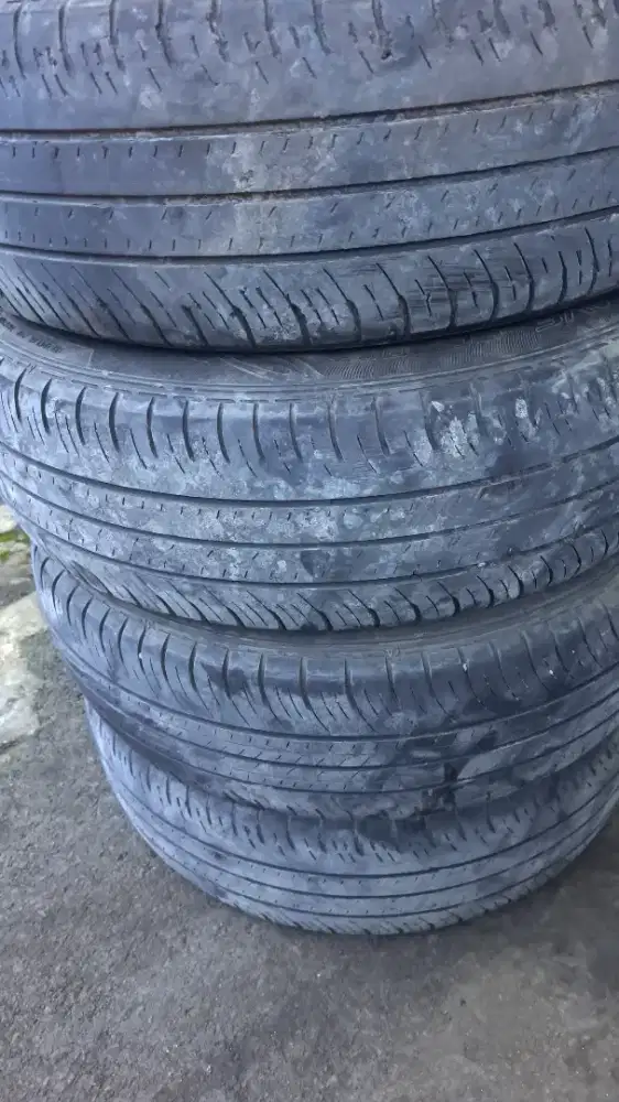 Ban 185 65 15 dunlop for avanza xenia ertiga freed mobilio livina dll