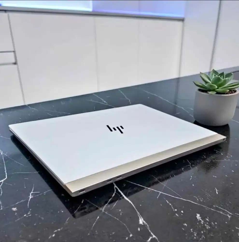 HP SPECTRE ULTRA [RAM 16GB SSD 512GB] LIKE NEW