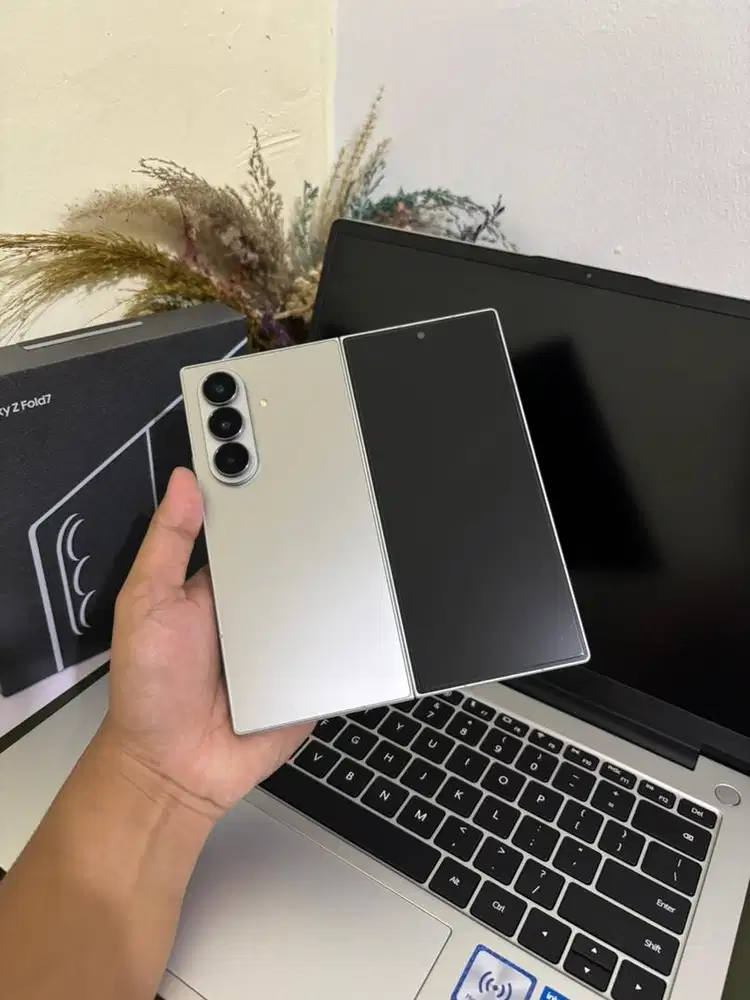 Samsung z fold 7 silver 12/256gb fullset mulus