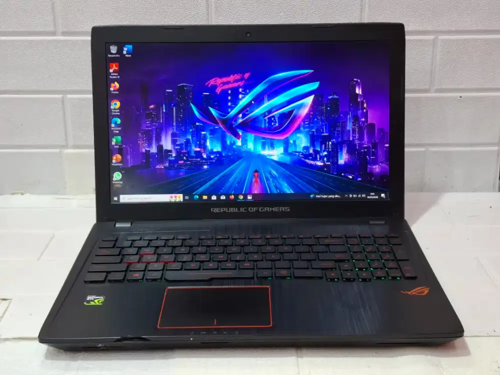 Asus ROG STRIX/intelcore I7-7700HQ/Ram 16GB/SSD 128GB/HDD 1TB/GTX 1050