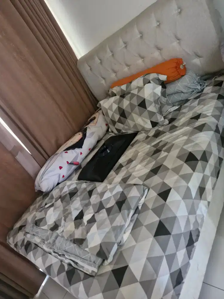 Kasur bekas merk informa