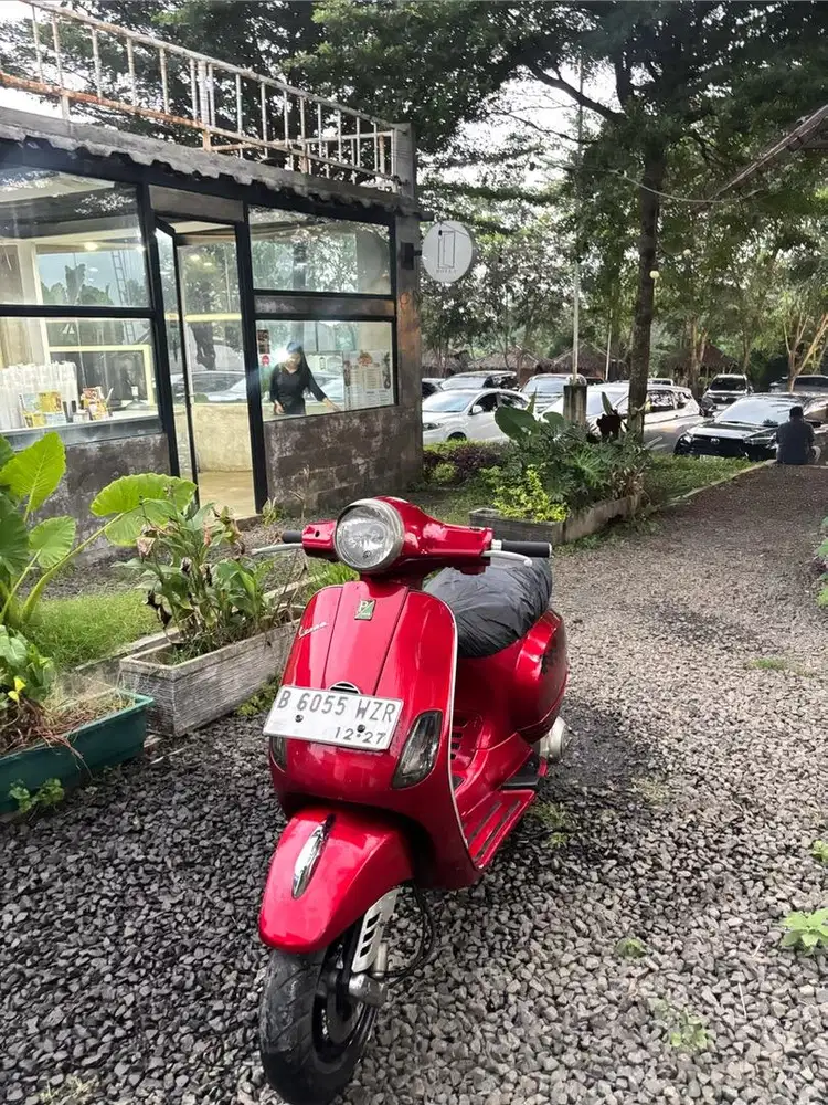 Vespa Lx 150 ie 2012