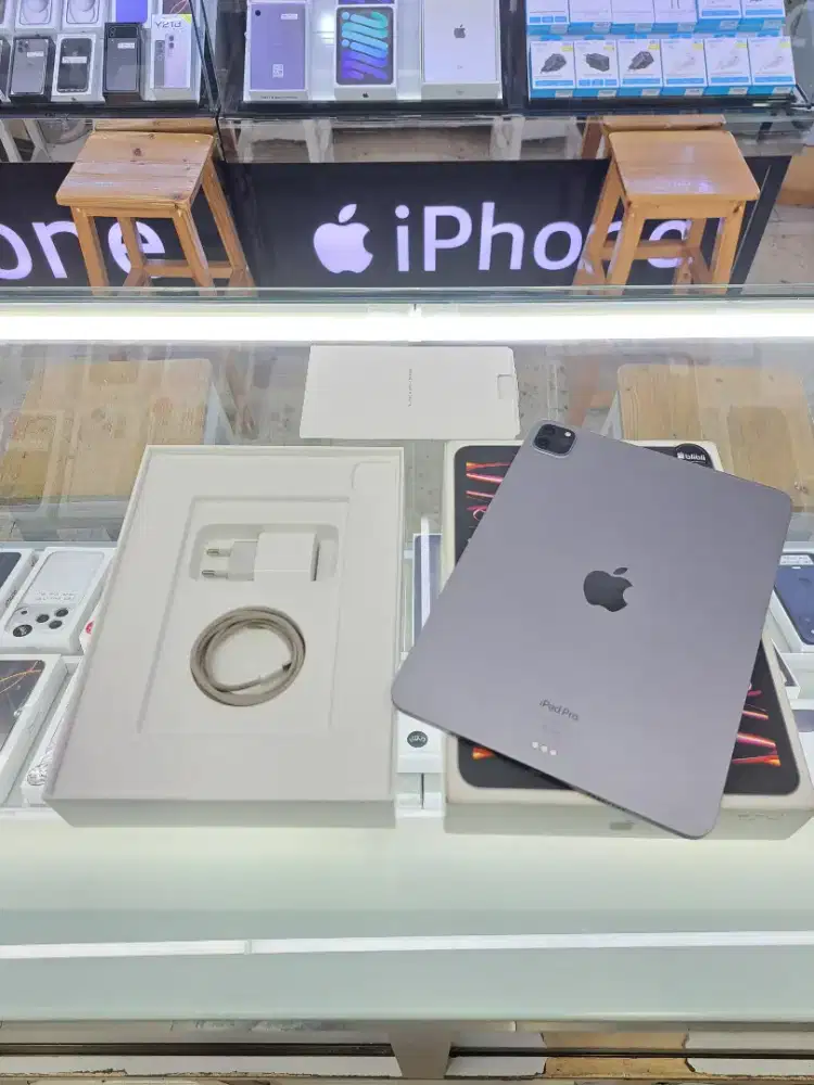 IPad Pro M2 11 inch 128GB Gray Wifi Only Ex Resmi Mulus Fullset Nego