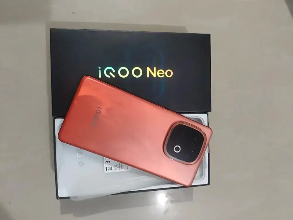 iqoo neo 10 16/512 orange no minus