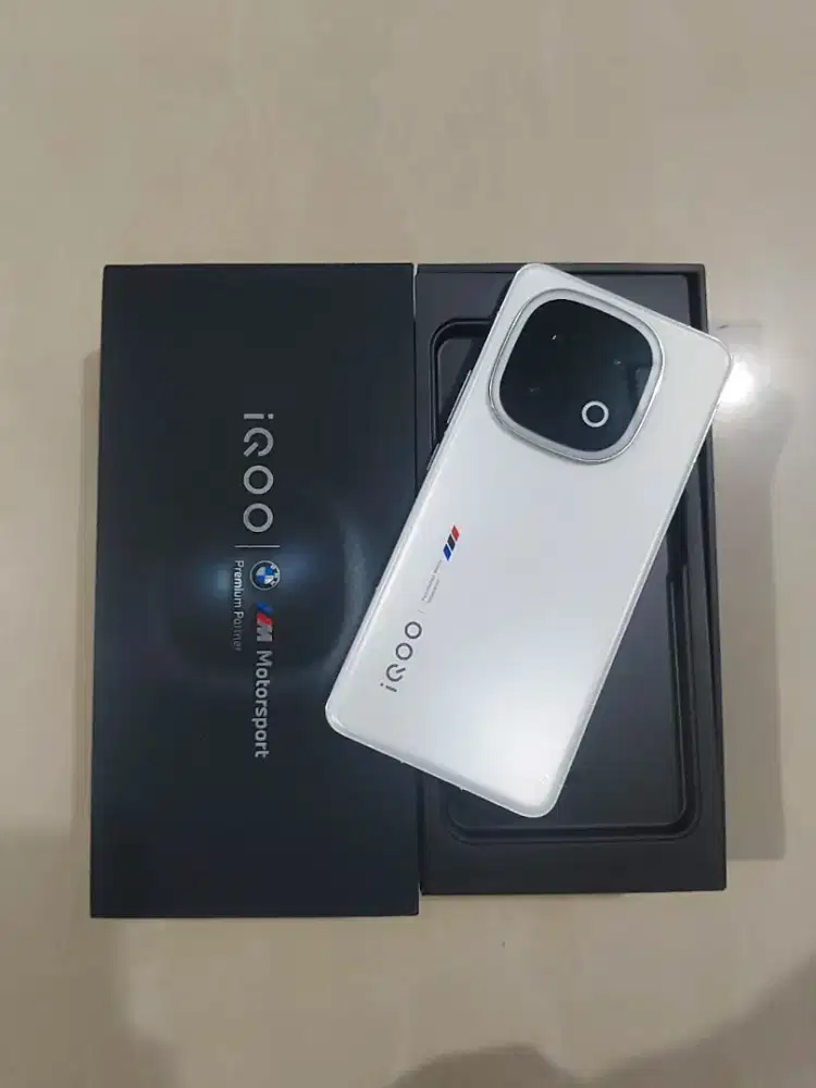 Iqoo 13 12/256 legend