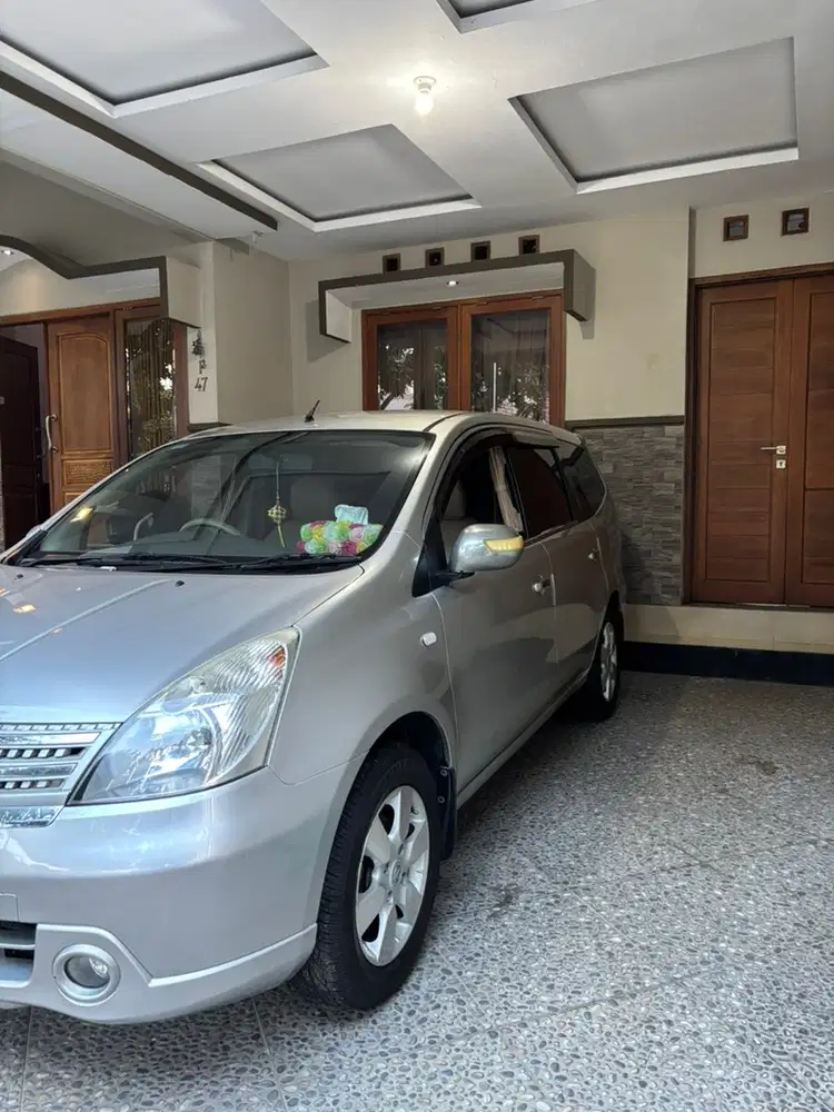 Nissan Grand livina 2008 Bensin
