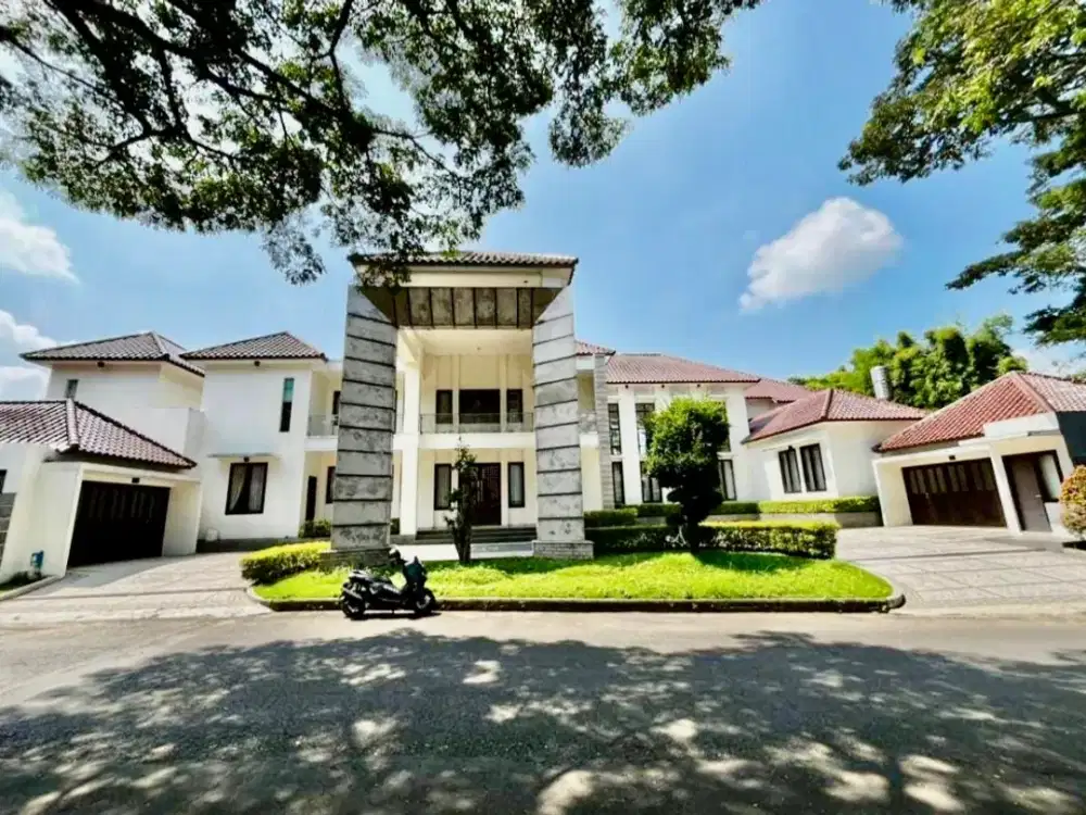 Rumah Sultan ijen Nirwana Residence