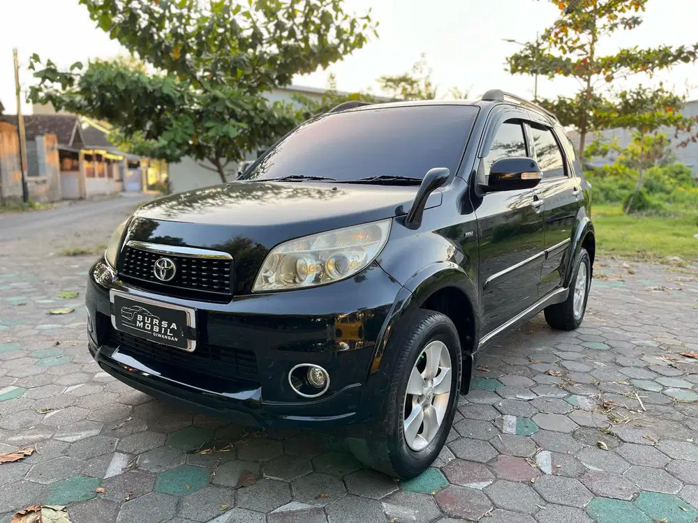 TOYOTA RUSH G 2013 Matic Hitam