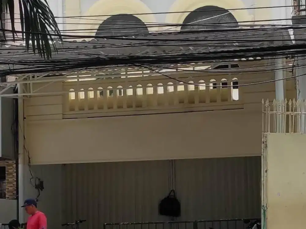 DISEWAKAN RUKO RAYA MULYOSARI - BARU RENOV