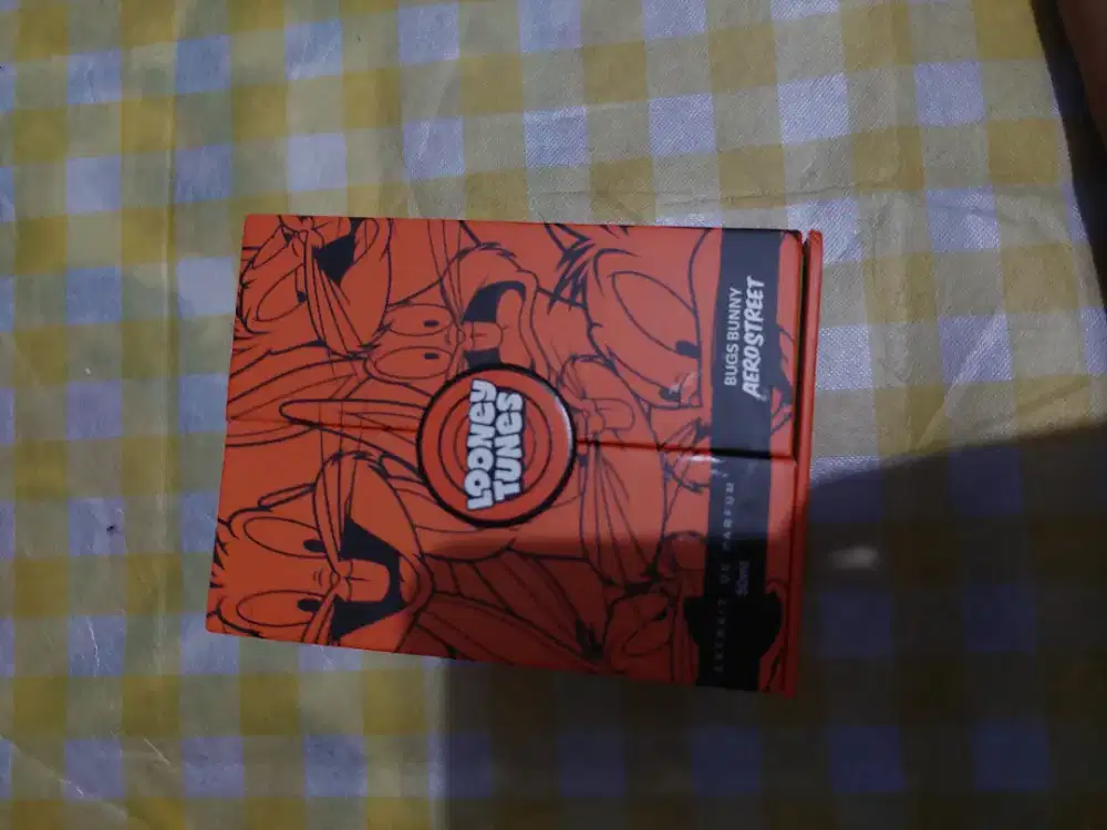 PARFUM AEROSTREET X LOENEY TONES