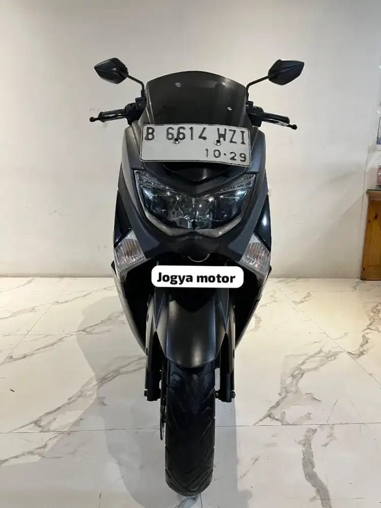 1 - Yamaha NMAX Tahun 2018