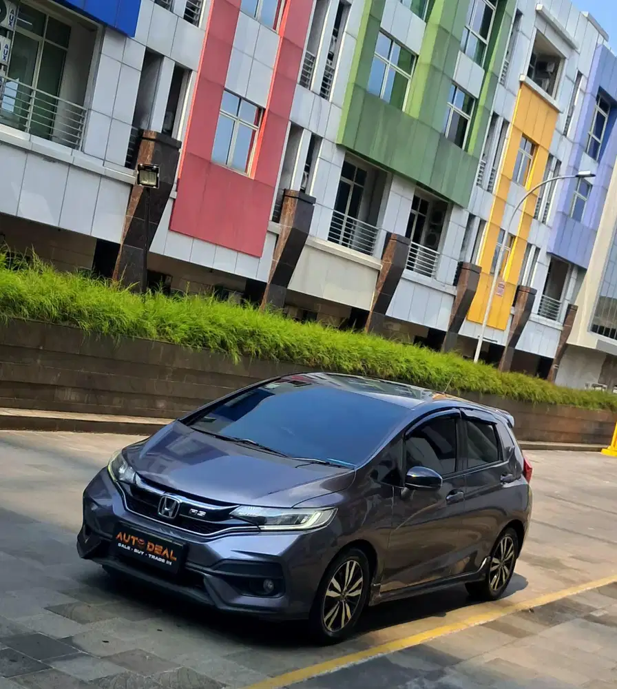 TDP 11 JUTA Honda Jazz RS 1.5 GK5 AT 2017 SUPER