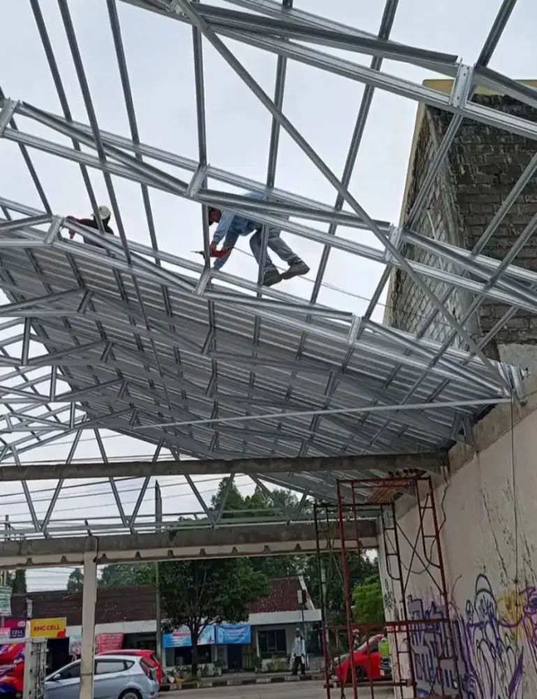 Baja ringan terpasang