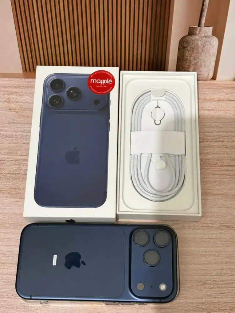 Iphone 17 pro 256gb Digimap Deep Blue Like New hb 100 cc 19x