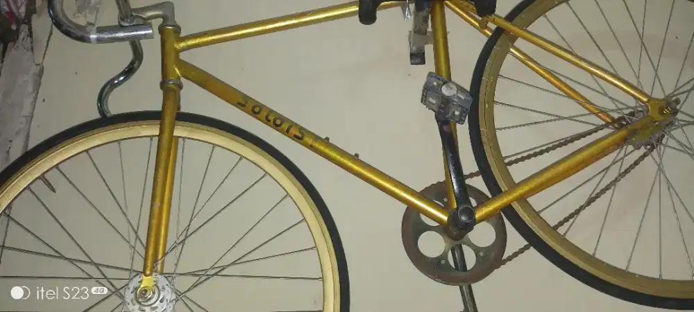 SEPEDA FIXIE SOLOIST 01
