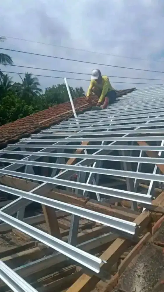 Renovasi atap terpasang murah