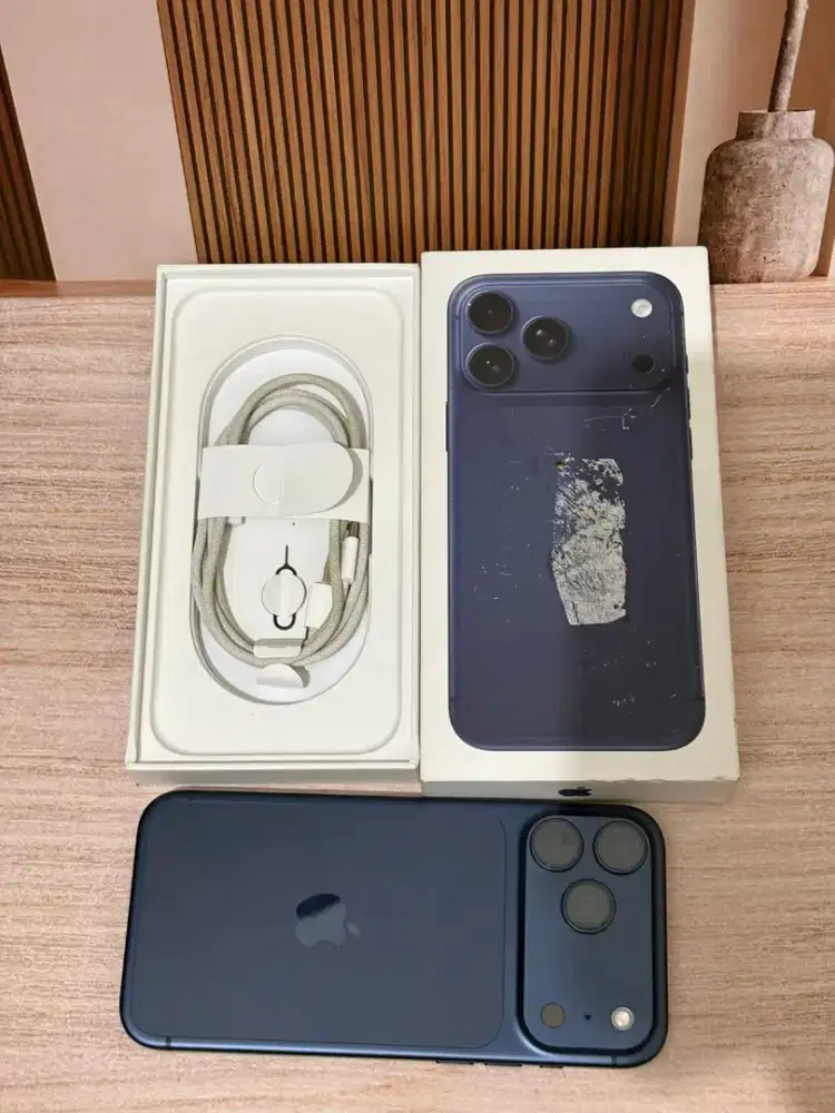 Iphone 17 promax 256gb ibox like New baru pakai 3bln garansi on 2027