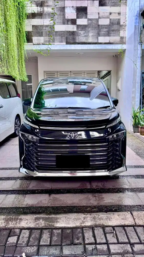 BU CASH! ALL NEW VOXY TSS 2023 SUPER LOW KM 18RB BONUS TOTAL 60JT!!!