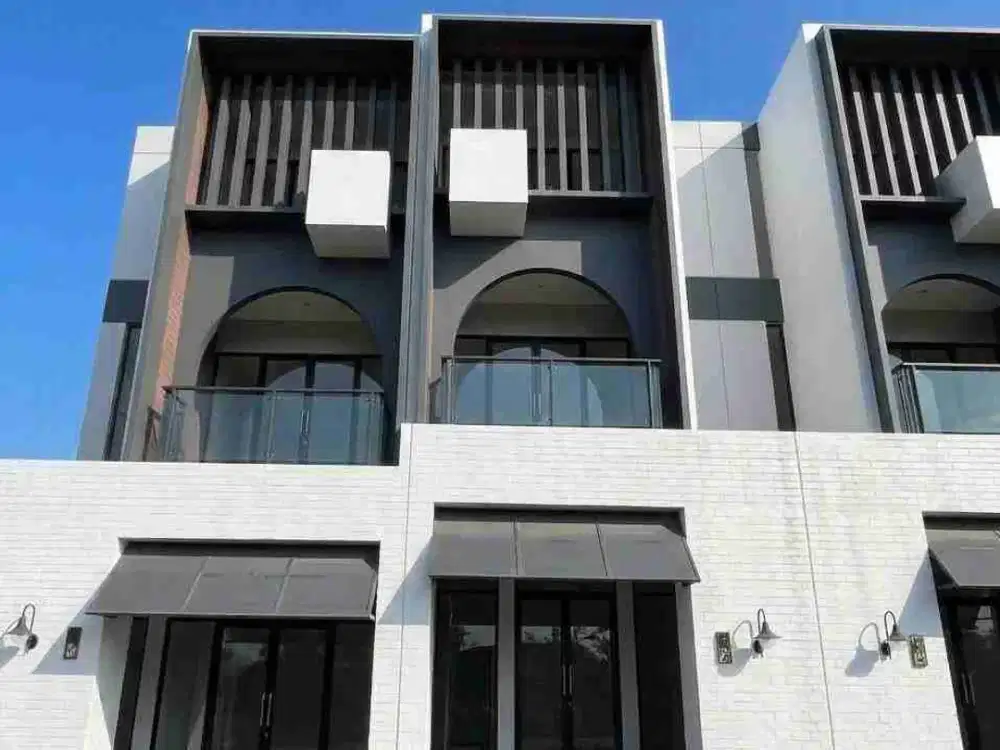 Ruko Modern di main road di Citraland Puncak Tidar Malang