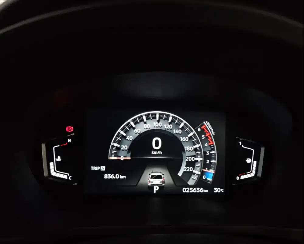 LOW KM 20.000 NEW Mitsubishi Pajero Dakar Sunroof AT Diesel Turbo 2021