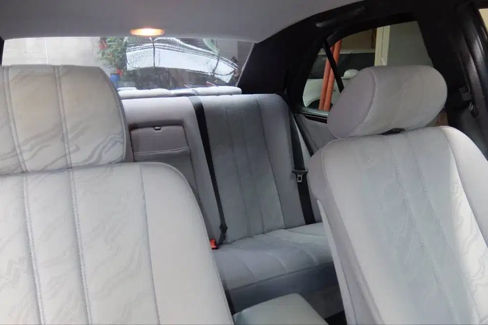 Mercy E230 tahun 1997 CBU matic