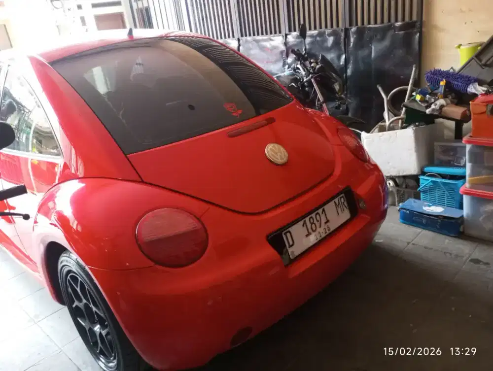 VW Beetle 2000 Rare colour