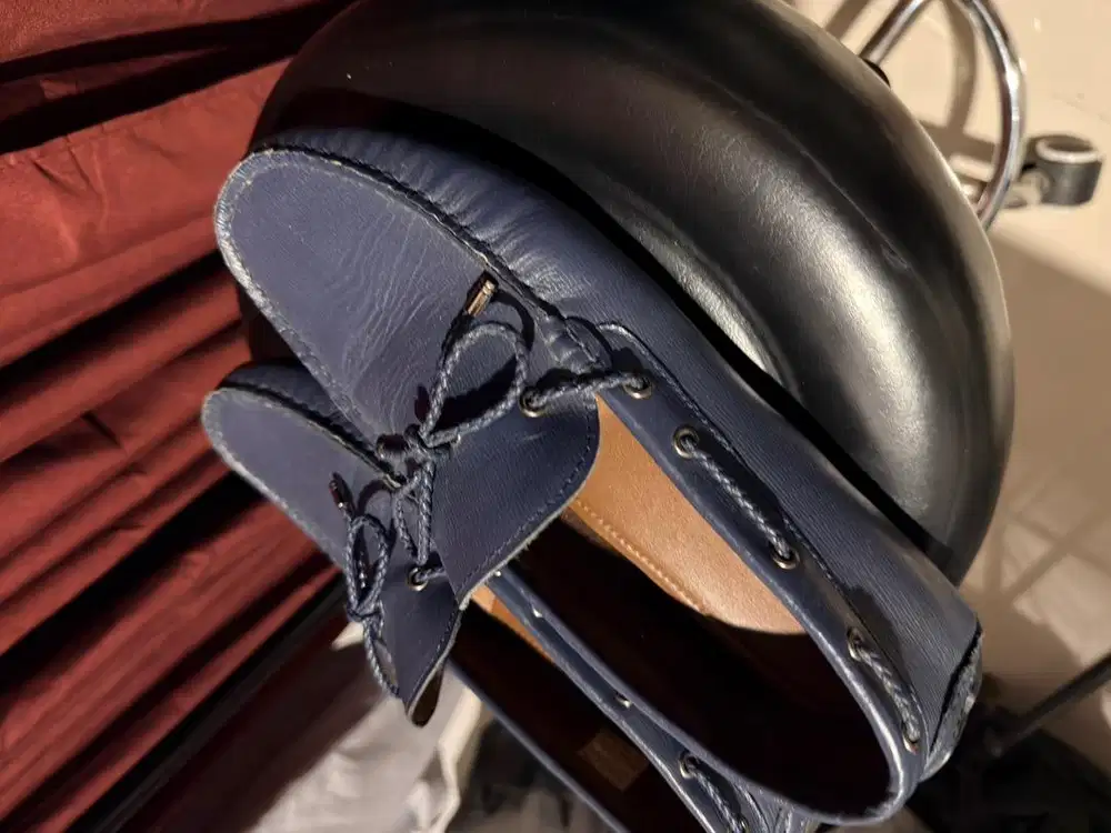 Pedro slip on size 40