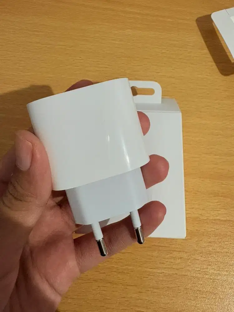 charger iphone ori // cas iphone asli