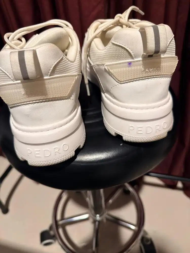 Pedro sneaker size 40