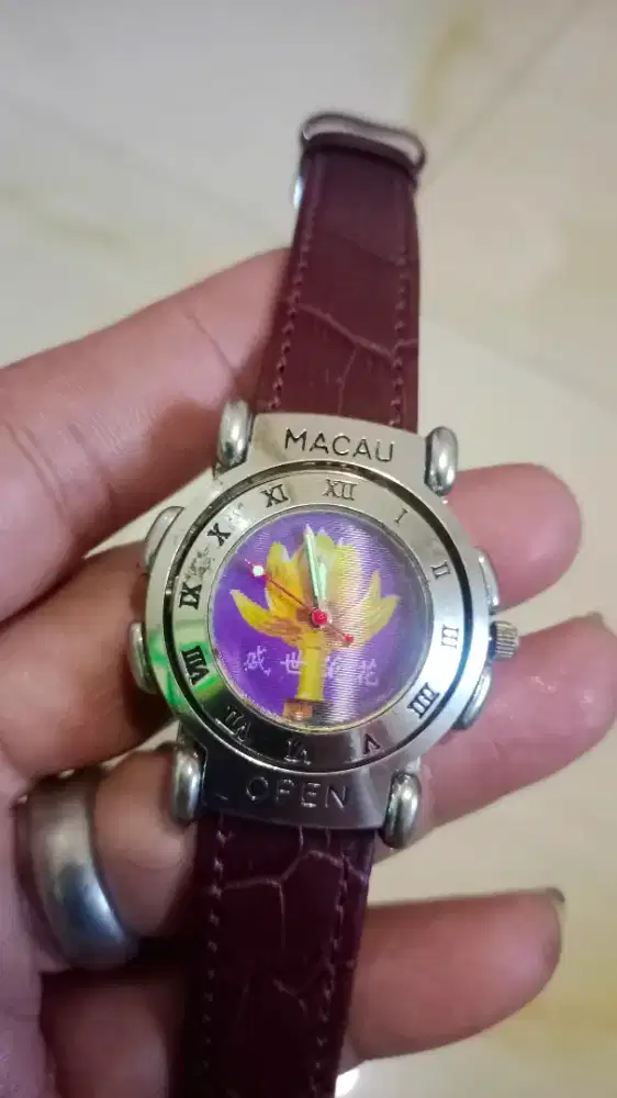 Jam tangan Macau casino dice(rare)