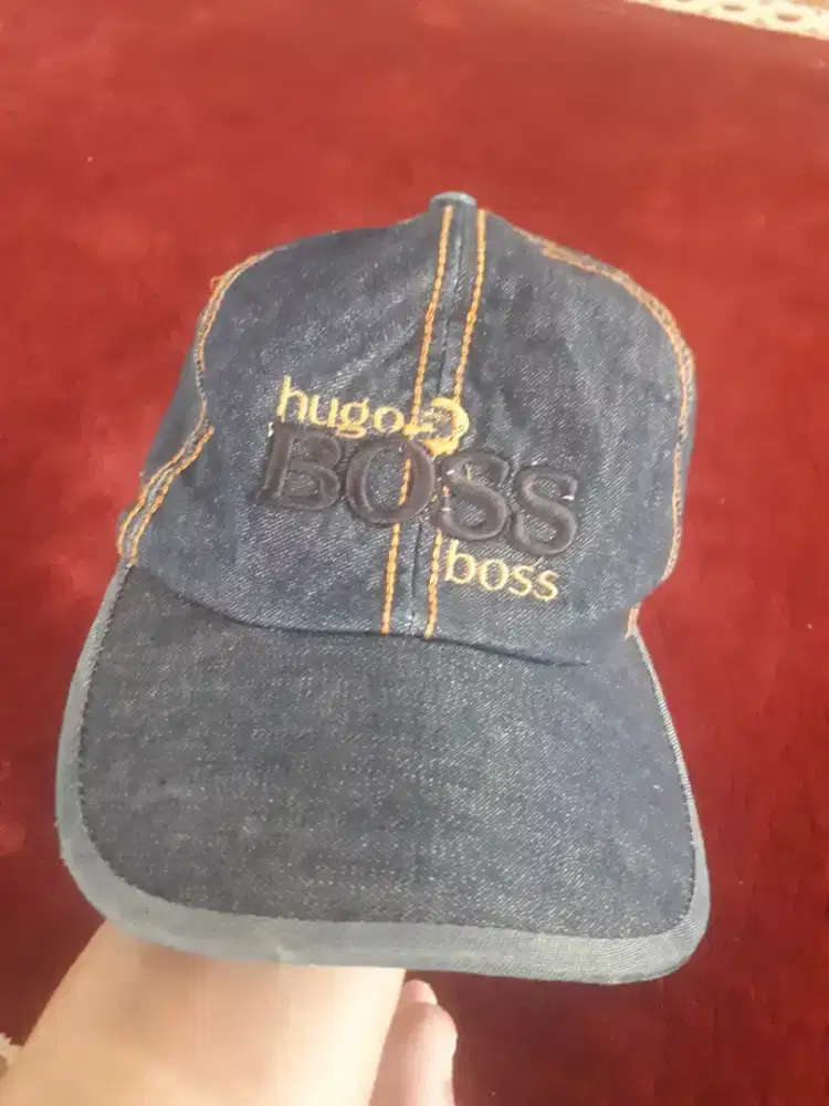 Topi bahan blue jeans HUGO BOSS